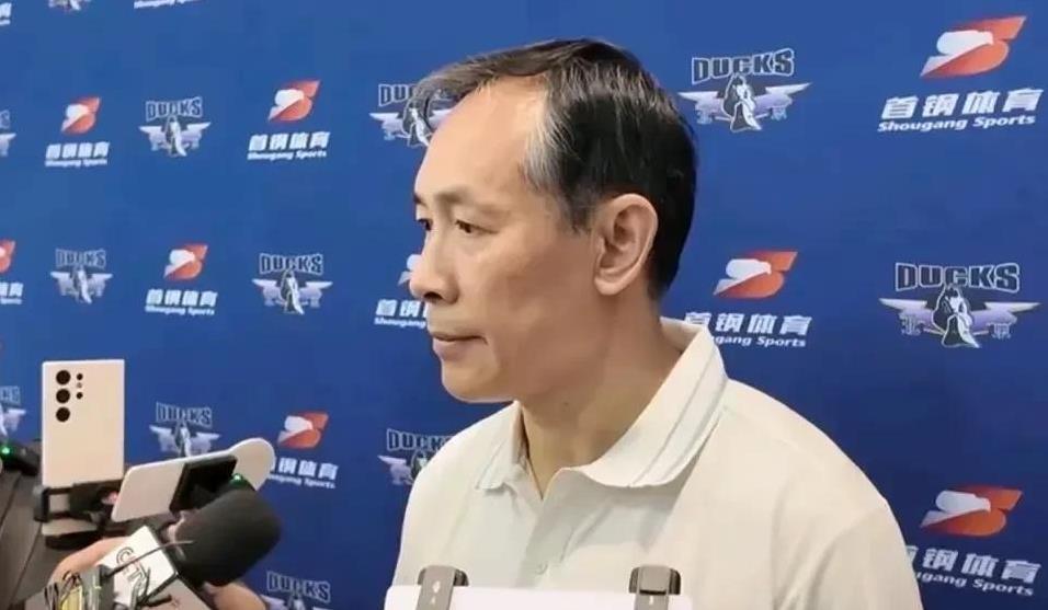 关键时刻体能课后;北京首钢复出首秀备战意甲;底气十足;训练强度明显提升(军事体能训练努力训练口号) 关键时刻体能课后;北京首钢复出首秀备战意甲;底气十足;训练强度明显提升(军事体能训练努力训练口号)