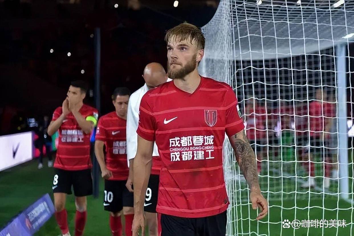 九游体育官方网站-关于转会期成都蓉城备战意甲，远射贴柱细节曝光，震撼外界，训练强度明显提升的信息